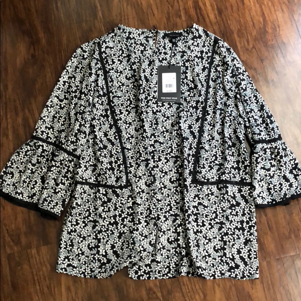 NWT Who What Wear Top